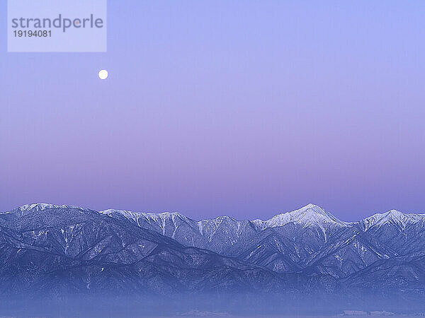 Verschneite Landschaft  Präfektur Nagano  Japan