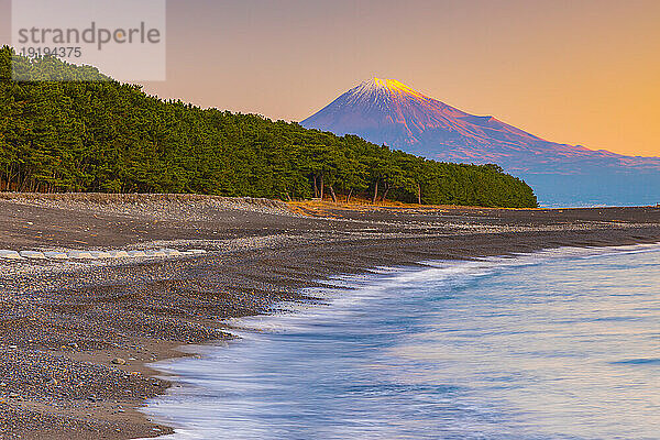 Schöne Aussicht auf den Berg Fuji  Präfektur Shizuoka  Japan