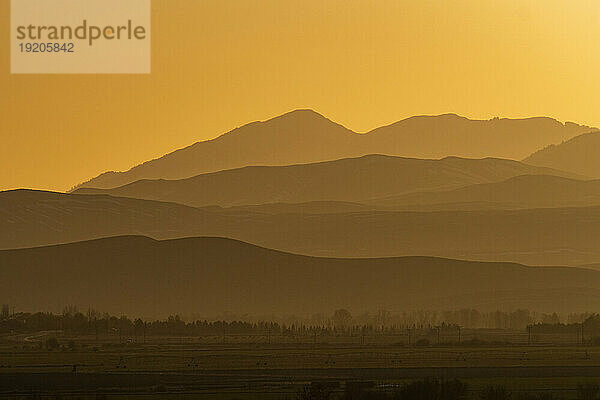 USA  Idaho  Bellevue  Bergschichten bei Sonnenuntergang in der Nähe von Sun Valley