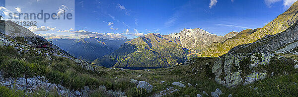 Italien  Piemont  Panoramablick vom Monte Moro