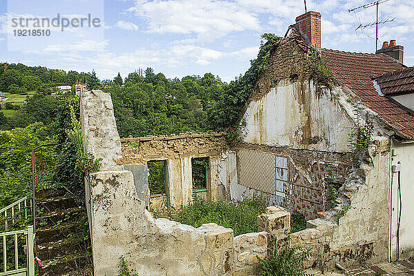 France  Aubusson  23  ruins of a house  08/2021.