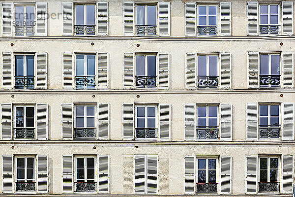 Frankreich  Paris  75  5. ARRT  Rue Cuvier  Fassade eines alten Gebäudes.