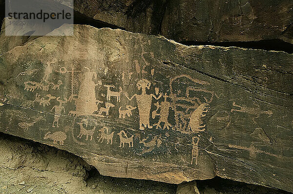 Nahansicht einer Petroglyphe  die im Nine Mile Canyon  Utah  USA  gefunden wurde; Price  Utah  Vereinigte Staaten von Amerika