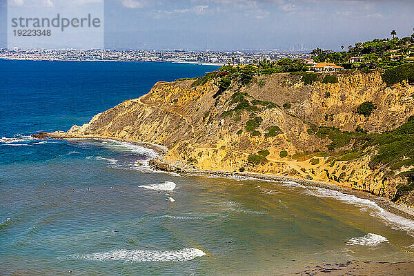 Klippen und Küste von Palos Verdes  Kalifornien  Vereinigte Staaten von Amerika  Nordamerika