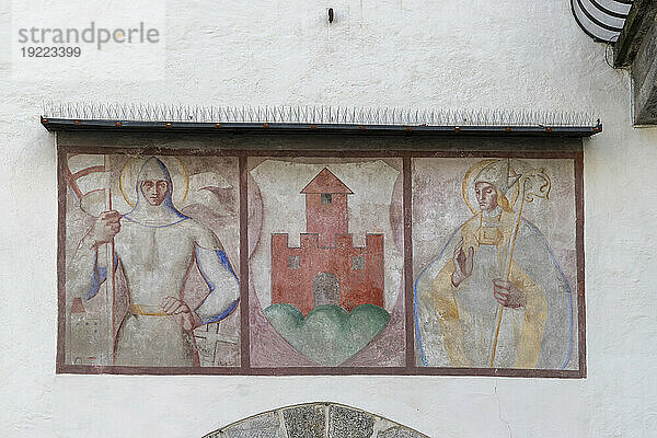 Fresko an der Porta San Floriano  Zugang zum historischen Zentrum  Bruneck  Südtirol (Südtirol) (Provinz Bozen)  Italien  Europa