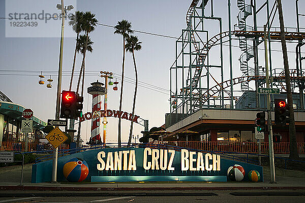 Strandpromenade  Santa Cruz Beach  Kalifornien  Vereinigte Staaten von Amerika  Nordamerika