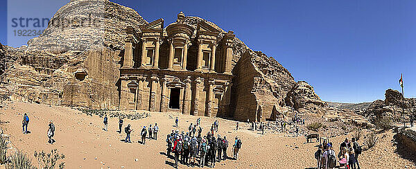 Das Petra-Kloster (Al Dayr)  der Archäologische Park Petra  UNESCO-Weltkulturerbe  eines der neuen sieben Weltwunder  Petra  Jordanien  Naher Osten