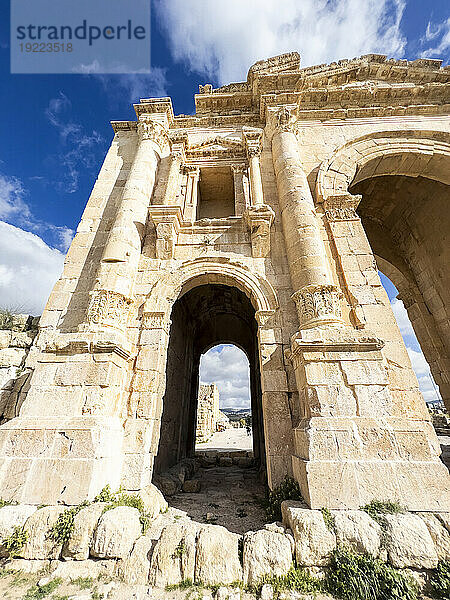 The Arch of Hadrian in Jerash  believed to have been founded in 331 BC by Alexander the Great  Jerash  Jordan  Middle East