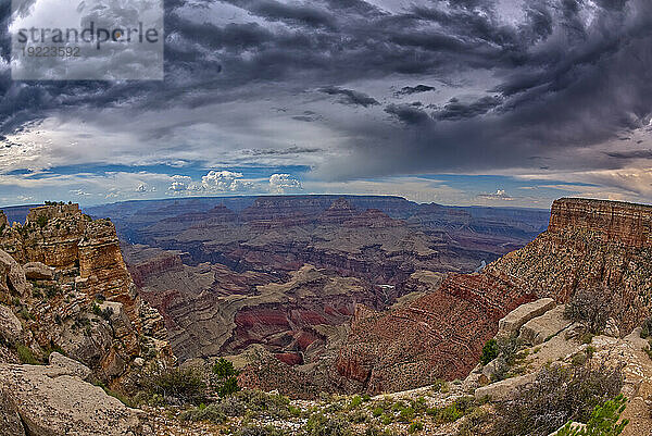 View from Moran Point at Grand Canyon South Rim on a cloudy day with Zuni Point on the right in the distance  Grand Canyon National Park  UNESCO World Heritage Site  Arizona  United States of America  North America