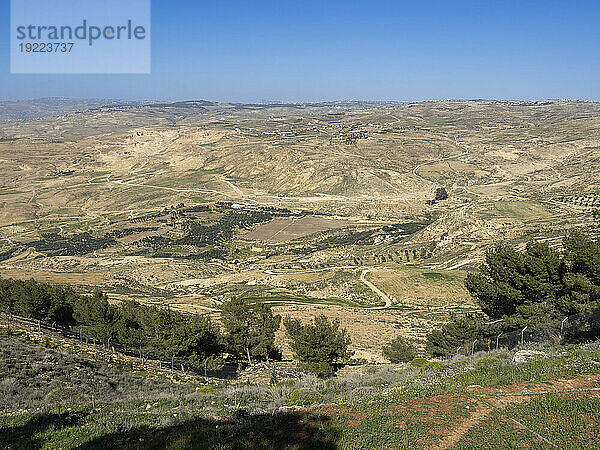 Der Berg Nebo  der in der Bibel als der Ort erwähnt wird  an dem Moses vor seinem Tod einen Blick auf das Gelobte Land erhielt  Jordanien  Naher Osten