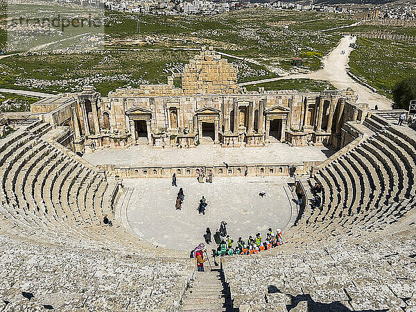 Das große Nordtheater in der antiken Stadt Jerash  vermutlich 331 v. Chr. von Alexander dem Großen  Jerash  Jordanien  Naher Osten gegründet