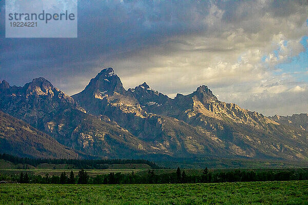 Berge des Grand-Teton-Nationalparks  Jackson  Wyoming  Vereinigte Staaten von Amerika  Nordamerika