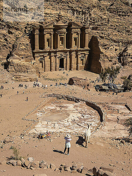 Das Petra-Kloster (Al Dayr)  der Archäologische Park Petra  UNESCO-Weltkulturerbe  eines der neuen sieben Weltwunder  Petra  Jordanien  Naher Osten