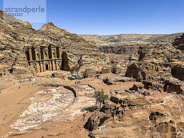 Das Petra-Kloster (Al Dayr)  der Archäologische Park Petra  UNESCO-Weltkulturerbe  eines der neuen sieben Weltwunder  Petra  Jordanien  Naher Osten