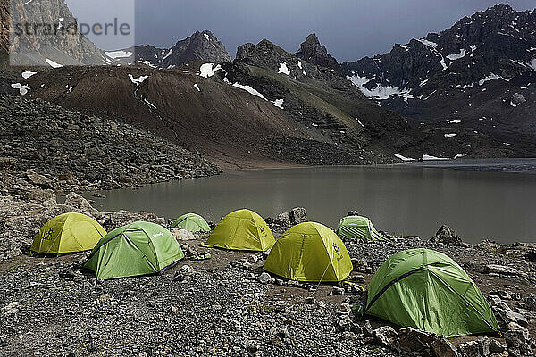 Tents in the remote and spectacular Fann Mountains  part of the western Pamir-Alay  Tajikistan  Central Asia  Asia