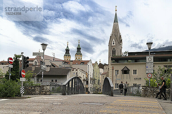 Blick auf die Altstadt von der Adlerbrücke  Brixen  Südtirol (Südtirol) (Provinz Bozen)  Italien  Europa