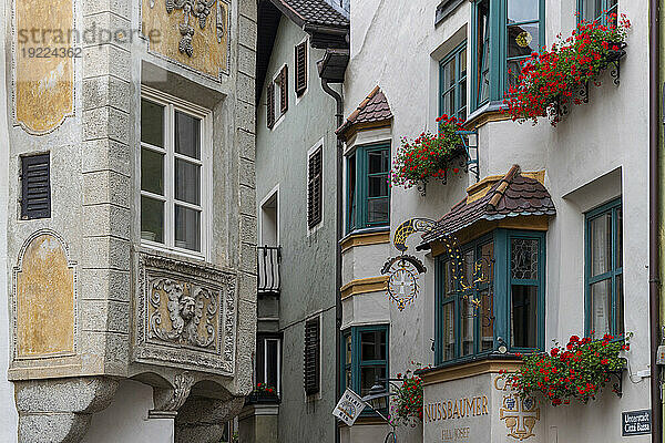 Die Altstadt von Klausen  Südtirol (Südtirol)  Bezirk Bozen  Italien  Europa