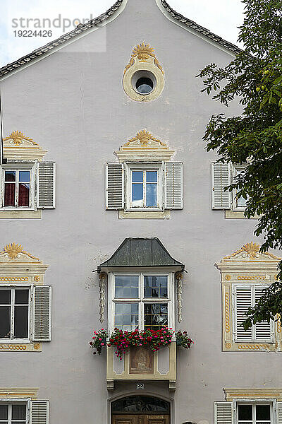 Typisches Südtiroler Haus in der Altstadt von Bruneck  Südtirol (Südtirol) (Provinz Bozen)  Italien  Europa