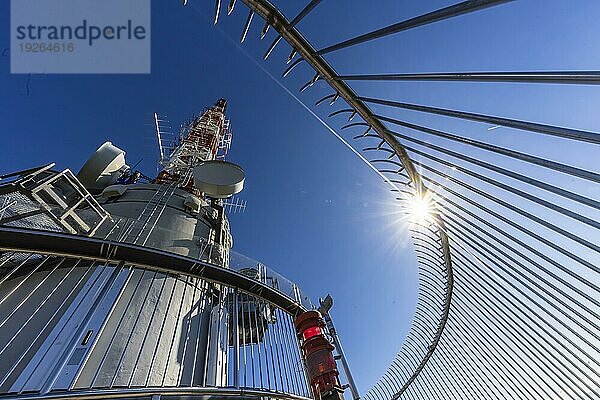 Fernsehturm Stuttgart  Antenne mit Sonnenstern  Stuttgart  Baden-Württemberg  Deutschland  Europa