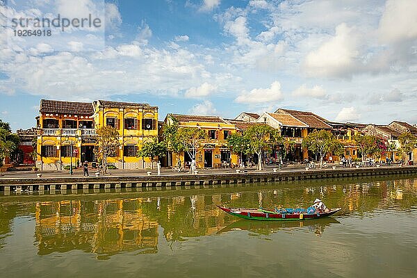 HOI AN  VIETNAM  23. SEPTEMBER 2018: Traditionelles Gebäudedetail in der UNESCO Kulturerbestadt Hoi An in der Provinz Quang Nam in Vietnam