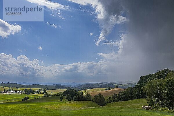 Unwetter in der Sächsischen Schweiz von der Hochbuschaussicht Richtung Lilienestein gesehen