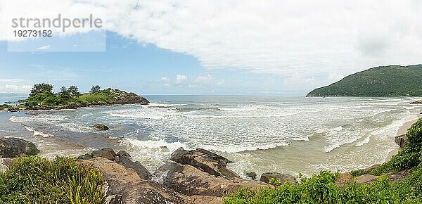 Der Strand Matadeiro in Florianopolis  Santa Catarina  Brasilien. Eines der wichtigsten touristischen Ziele in der südlichen Region