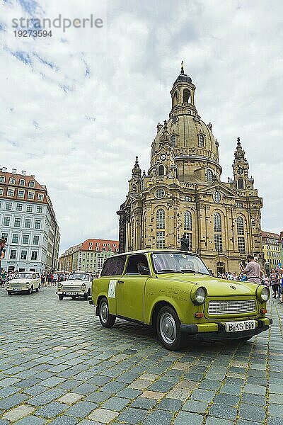 Trabirally auf dem Dresdner Neumarkt vor der Frauenkirche