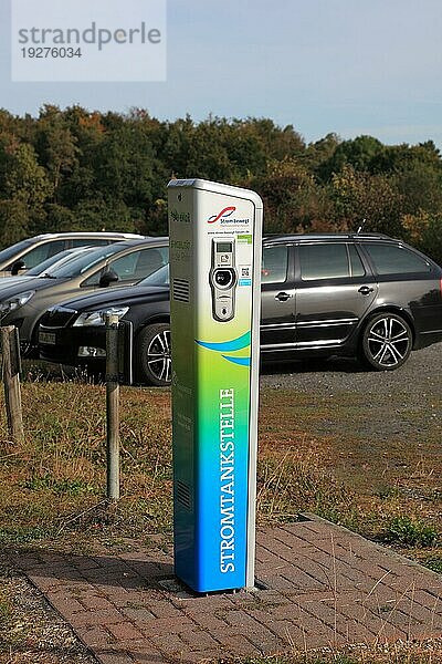 Ökostrom  eMor Stromtankstelle der Rhön Energie Fulda  Hessen  Deutschland  Europa