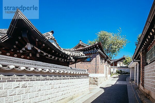 Bukchon Hanok Village ist ein traditionelles koreanisches Dorf in der Nähe des Gyeongbok Palastes in Seoul  Südkorea  Asien