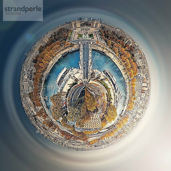 Aerial Paris als Mikroplanet im Weltraum. Sightseeing Stadtpanorama in Form einer Weltkugel mit Blick auf die Seine  das Trocadero Gebiet und den Stadtbezirk La Defense  Frankreich  Europa