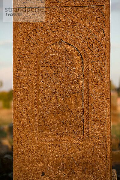 Vergrösserung eines Grabsteins auf dem Friedhof von Ahlat  Türkei  Asien
