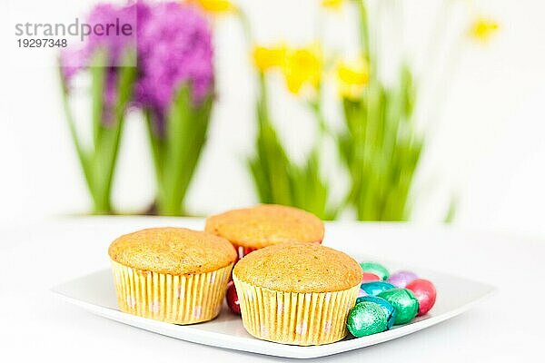 Muffins mit Ostereiern  Muffins with Easter eggs