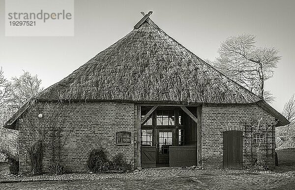 Altes reetgedecktes Haus