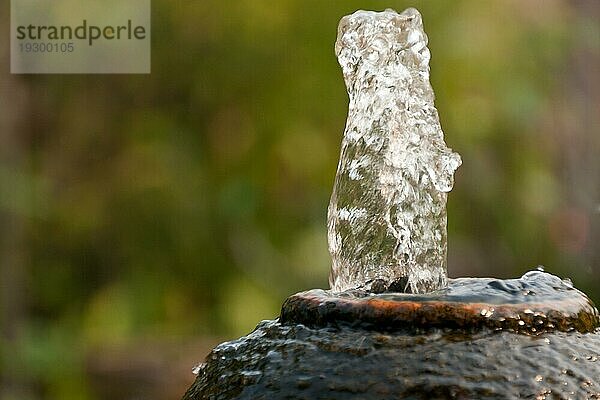 Sprudelndes Wasser  bubbling water