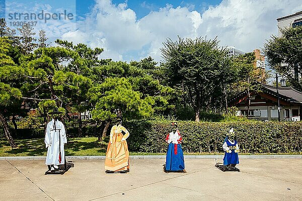 Namsangol Hanok Village ist ein traditionelles koreanisches Dorf in der Nähe des Viertels Pil dong in Jung gu  einem zentralen Bezirk von Seoul  Seoul  Südkorea  Asien