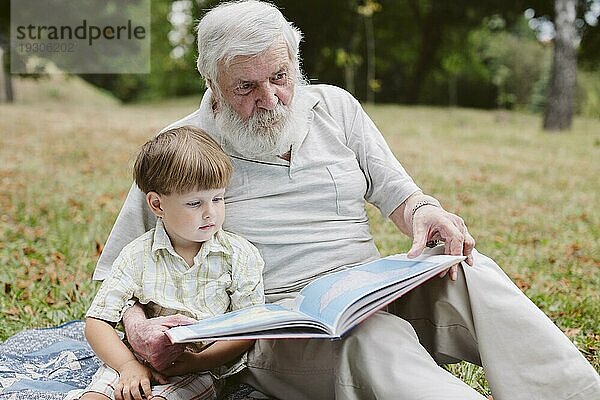 Opa Enkel Park Lesung