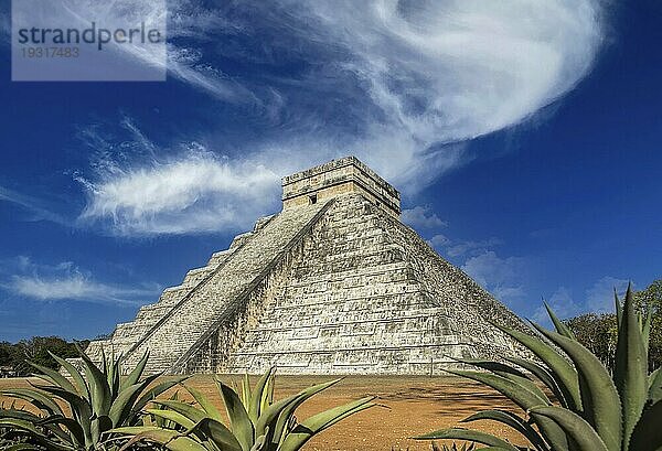 Schöne Pyramide von Chichen Itza UNESCO Erbe. Yucatan  Mexiko  Mittelamerika