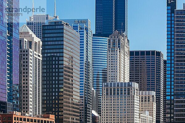 Ikonische Gebäudearchitektur in Chicago  Illinois  Chicago  USA  Nordamerika