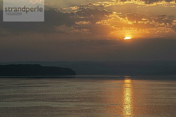 Sonnenaufgang auf der Donau  Rumänien  Europa