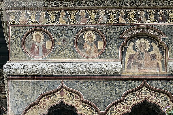 Kleine orthodoxe Kirche in der Innenstadt von Bukarest  Detailaufnahme  Rumänien  Europa