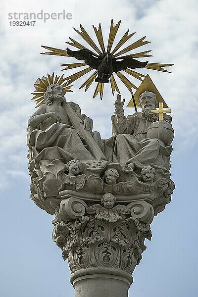 Statue der Heiligen Dreifaltigkeit  Osijek  Kroatien  Europa