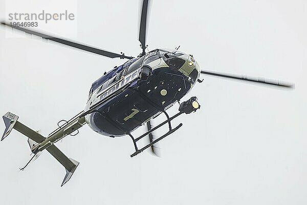 Hubschrauber der Polizei Hessen. Eurocopter EC-145 (BK-117C-2)  Flughafen Fraport  Frankfurt am Main  Hessen  Deutschland  Europa