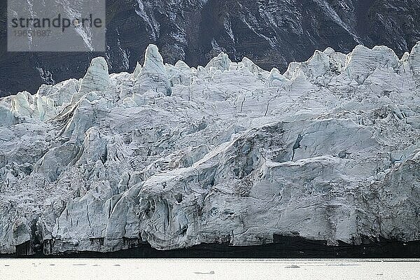 Abbruchkante  Gletscher  Sveabreen  Nordfjorden  Isfjord  Spitzbergen  Svalbard  Norwegen  Europa