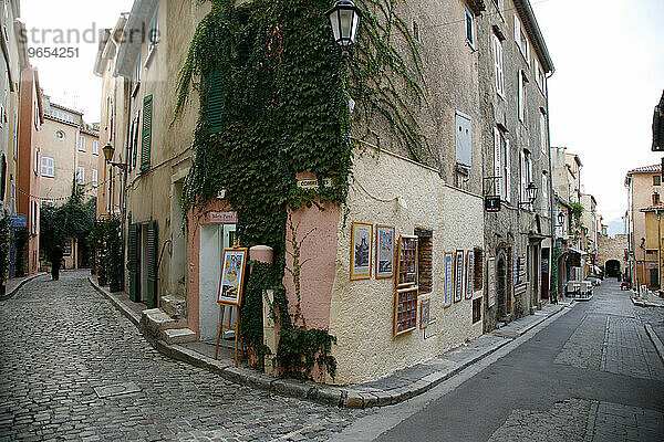 Straße in Vieille Ville  der Altstadt  St. Tropez  Var  Provence  Frankreich.