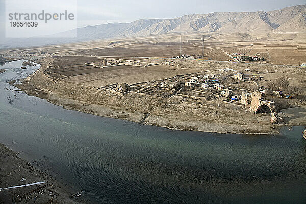 Der Tigris fließt an Hasankeyf im Osten der Türkei vorbei.
