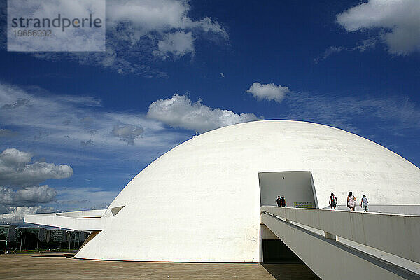 Museo Nacional oder das Nationalmuseum  entworfen von Oscar Niemeyer  Brasilia  Brasilien.