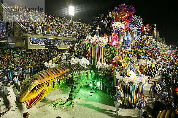 Karnevalsumzug im Sambodrome  Rio de Janeiro  Brasilien.