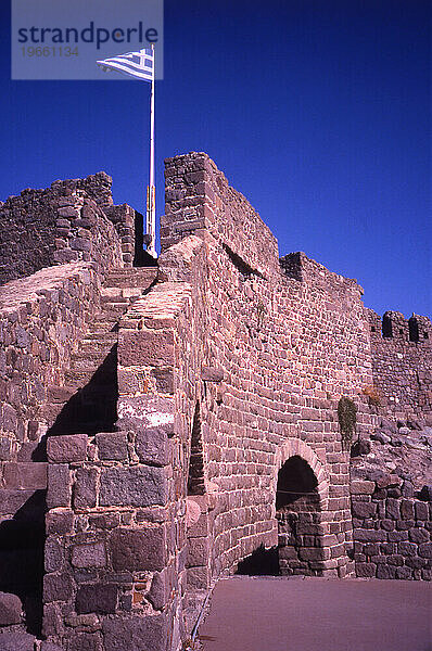 Die Burg ist die am besten erhaltene Festung auf Lesbos. Es wurde während der byzantinischen Zeit erbaut und später von den Venetien verstärkt