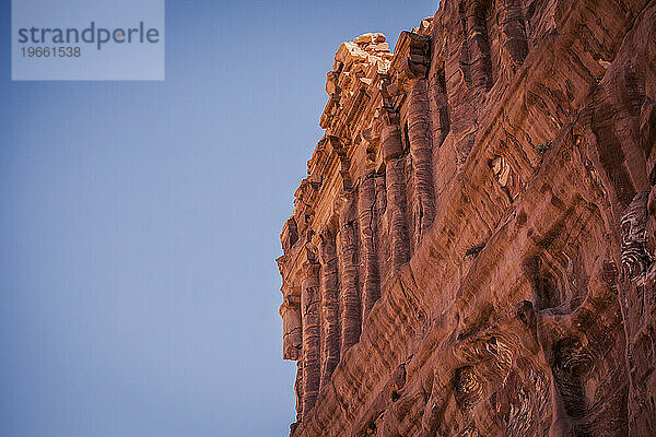 Geschnitzte Fassade in Petra