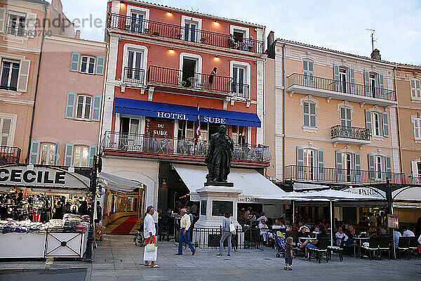 Statue von Admiral Suffren am Quai Jean Jaures  St. Tropez  Var  Provence  Frankreich.